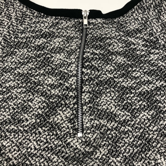 Vanity Sweater - Picture 5 of 8